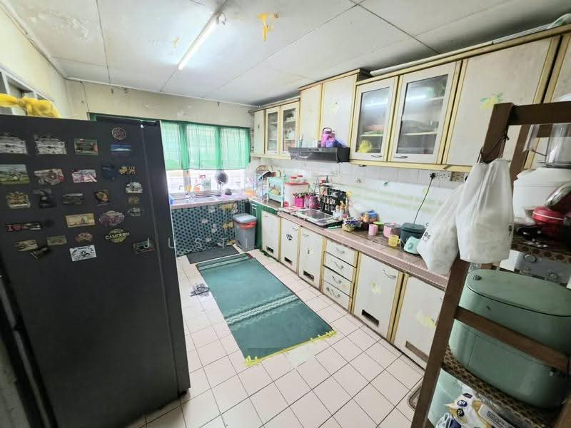 2-storey Terraced House for Sale in Usj 17 (Subang Jaya) - Justin Voon - Kitchen - PropertyGuru.com.my