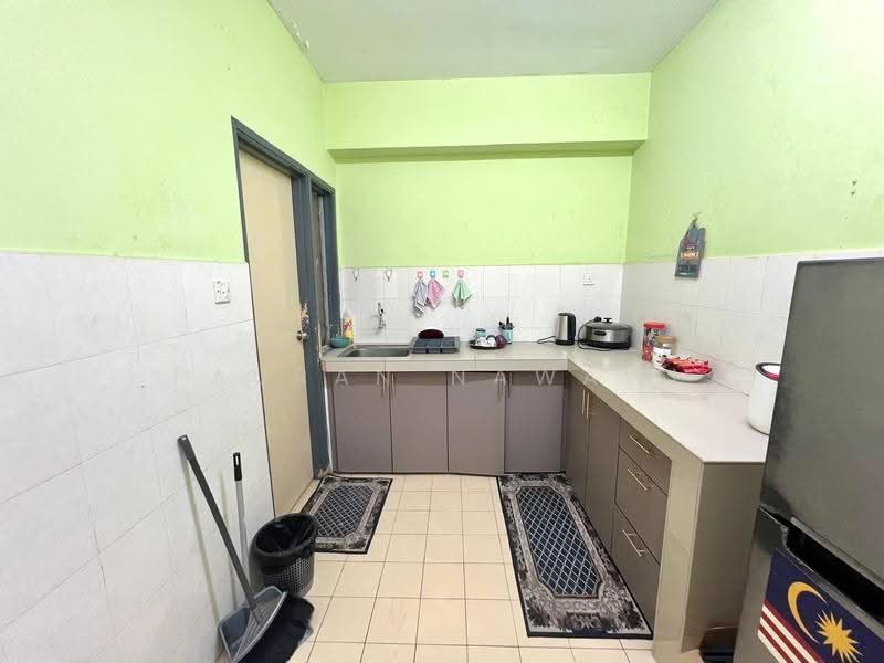 Apartment for Sale at Plaza Indah Apartment - Fauran Nawawi - PropertyGuru.com.my