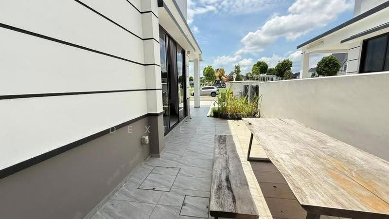 Rumah Kluster untuk Dijual di Taman Ekoflora (Johor Bahru) - Dexter Lim - Exterior - PropertyGuru.com.my