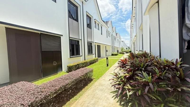 Rumah Kluster untuk Dijual di Taman Ekoflora (Johor Bahru) - Dexter Lim - Exterior - PropertyGuru.com.my