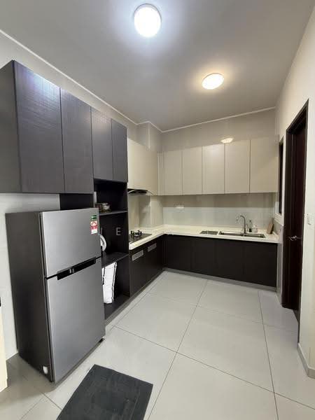 Kondominium untuk Dijual di Amberside @ Country Garden Danga Bay - Jee Hui - Kitchen - PropertyGuru.com.my
