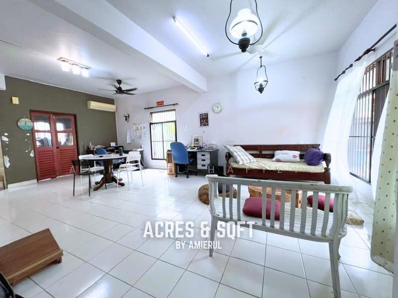 Rumah Teres 2-Tingkat untuk Dijual di Kota Damansara (Selangor) - Amierul Hafizie - Living Room - PropertyGuru.com.my