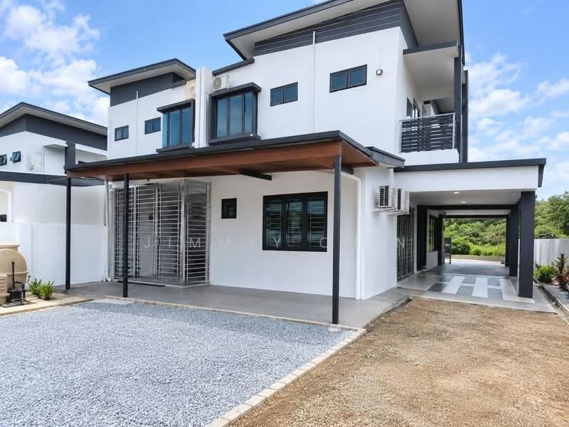Semi-Detached House for Sale in Kuching (Sarawak) - Jimmyy Chin - Exterior - PropertyGuru.com.my
