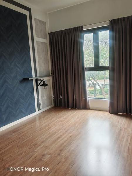 Kondominium untuk Disewa di The WaterEdge (Pinggiran Air) - Sara Hue - Master room - PropertyGuru.com.my