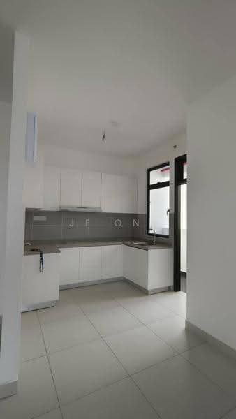 Apartment for Sale at Idaman Residence - JE ONG - Kitchen - PropertyGuru.com.my