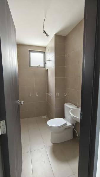 Apartment for Sale at Idaman Residence - JE ONG - Bathroom - PropertyGuru.com.my
