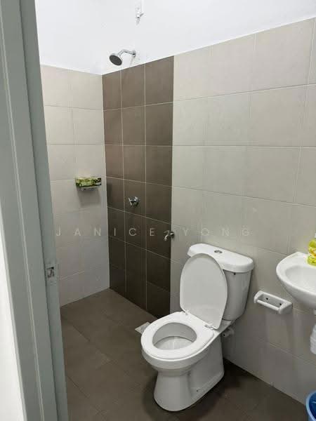 Rumah Kluster untuk Disewa di Taman Pulai Mutiara (Iskandar Puteri (Nusajaya)) - Janice Yong - Bathroom - PropertyGuru.com.my