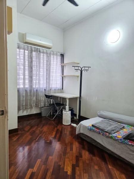 2-storey Terraced House for Rent in Petaling Jaya (Selangor) - Angel Lim - 3rd Bedroom - PropertyGuru.com.my
