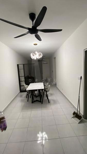 Apartment for Rent at Idaman Melur @ Cybersouth - Gudrotullah Ikhwan - Dining Room - PropertyGuru.com.my