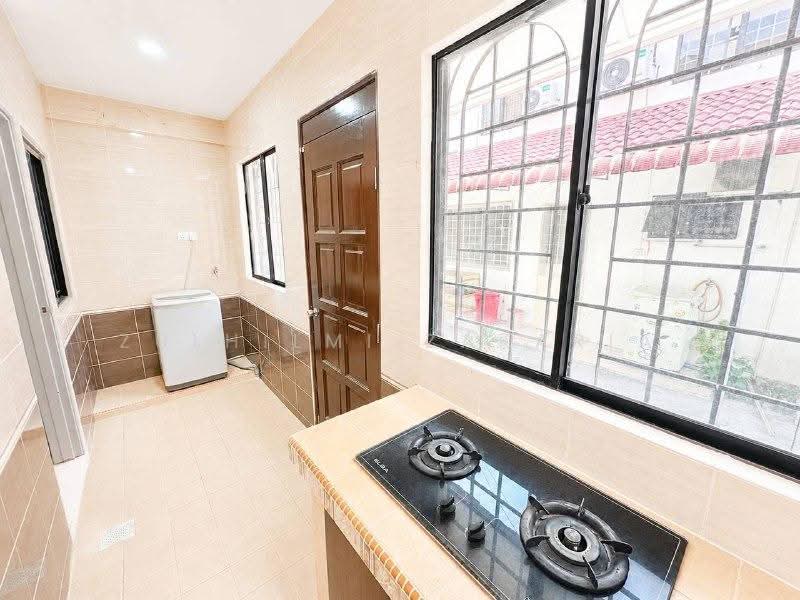 2-storey Terraced House for Sale in Bandar Sungai Long (Selangor) - Zulhilmi Zakaria - Wet Kitchen - PropertyGuru.com.my