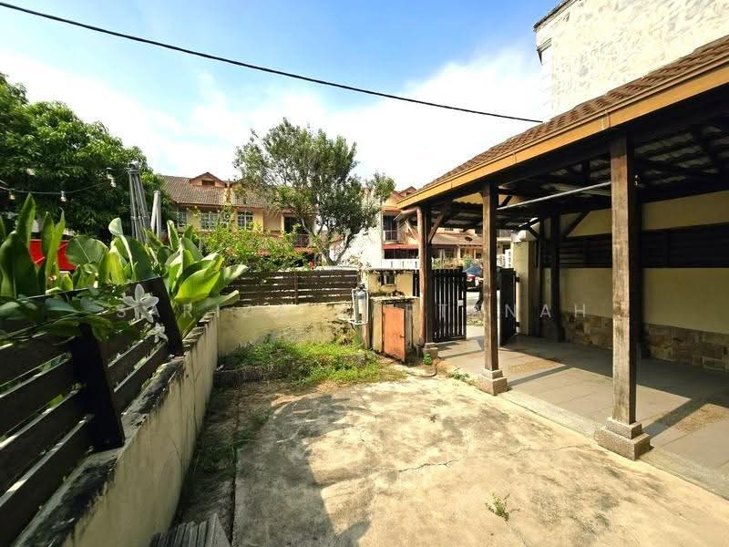 Rumah Teres 2-Tingkat untuk Dijual di Puncak Alam (Selangor) - Sariza Hartanah - Exterior - PropertyGuru.com.my