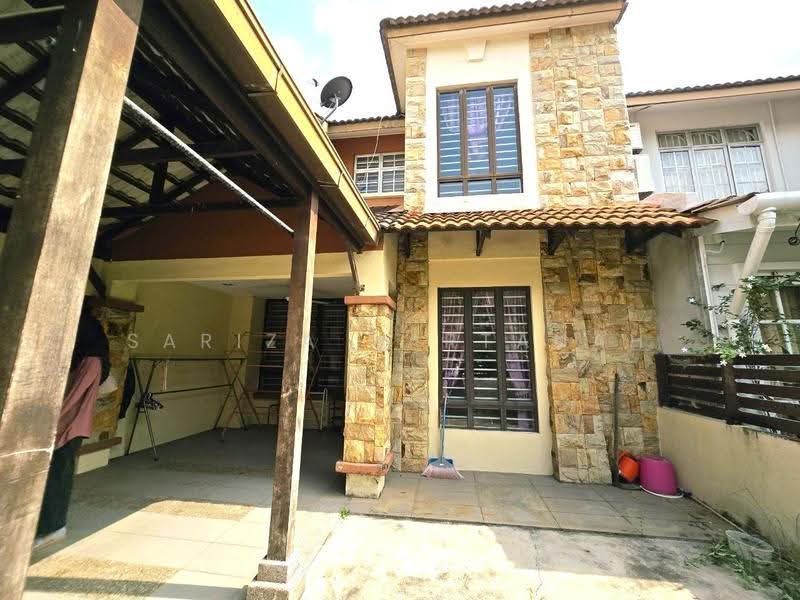 Rumah Teres 2-Tingkat untuk Dijual di Puncak Alam (Selangor) - Sariza Hartanah - Exterior - PropertyGuru.com.my