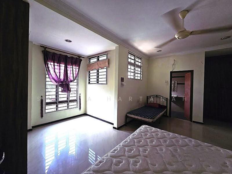 Rumah Teres 2-Tingkat untuk Dijual di Puncak Alam (Selangor) - Sariza Hartanah - Bedroom - PropertyGuru.com.my