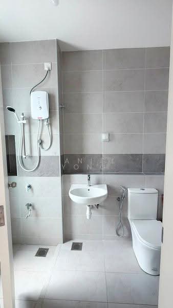 2-storey Terraced House for Sale in Taman Adda Heights (Tebrau) - Daniel Yong - Bathroom - PropertyGuru.com.my