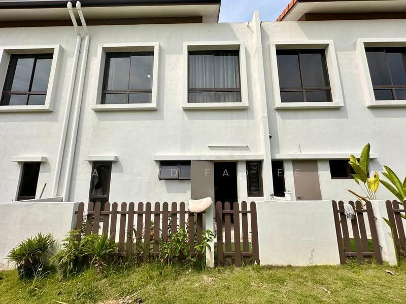 Rumah Teres 2-Tingkat untuk Dijual di Sepang (Selangor) - Ahmad Fadlee - Exterior - PropertyGuru.com.my
