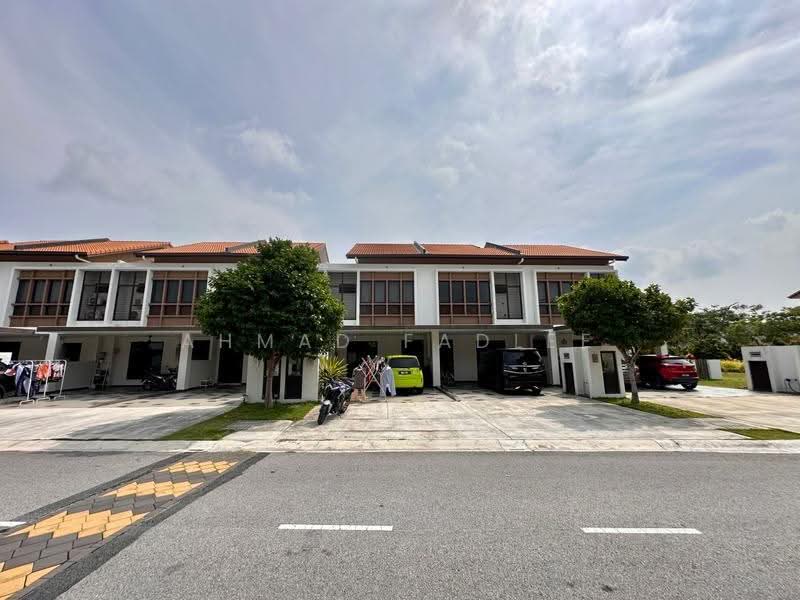 Rumah Teres 2-Tingkat untuk Dijual di Sepang (Selangor) - Ahmad Fadlee - Exterior - PropertyGuru.com.my