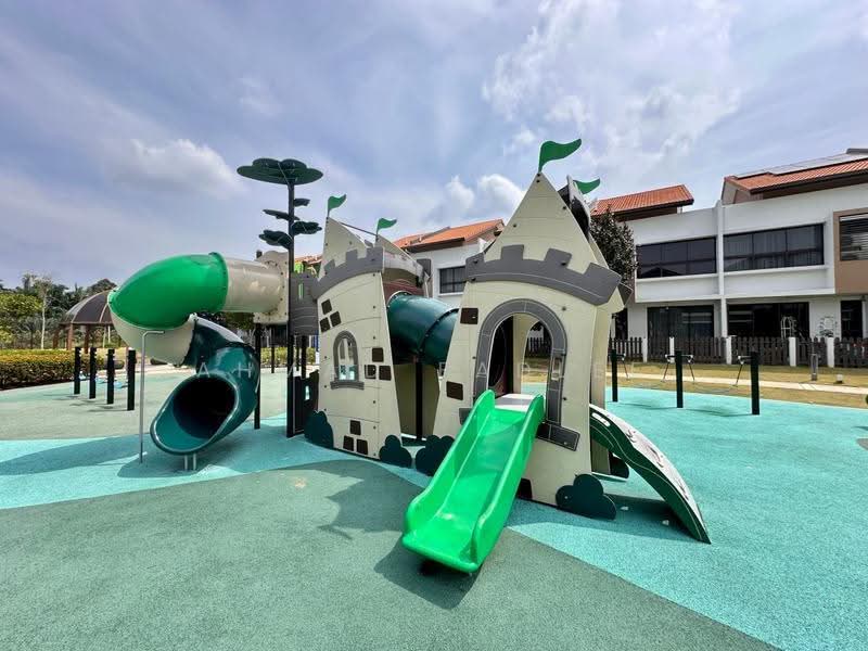 Rumah Teres 2-Tingkat untuk Dijual di Sepang (Selangor) - Ahmad Fadlee - PropertyGuru.com.my