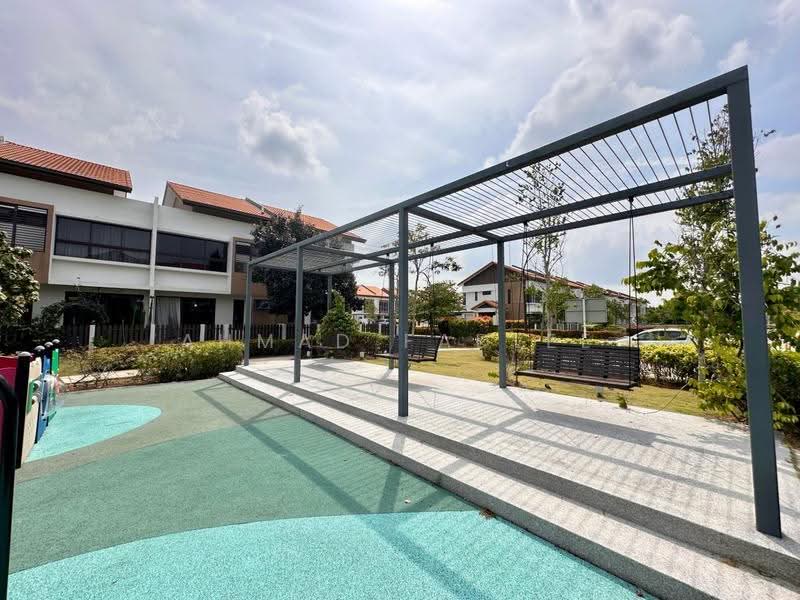 Rumah Teres 2-Tingkat untuk Dijual di Sepang (Selangor) - Ahmad Fadlee - PropertyGuru.com.my