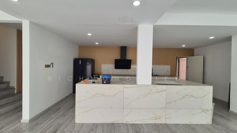 Semi-Detached House for Rent in Jalan Klang Lama (Old Klang Road) (Kuala Lumpur) - Richmond Liew - Kitchen - PropertyGuru.com.my