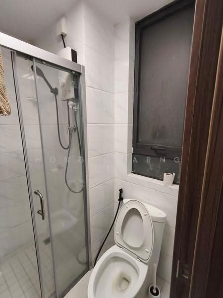 Pangsapuri untuk Disewa di Regalia Park @ Forest City - Hong Charng Lee - Bathroom - PropertyGuru.com.my