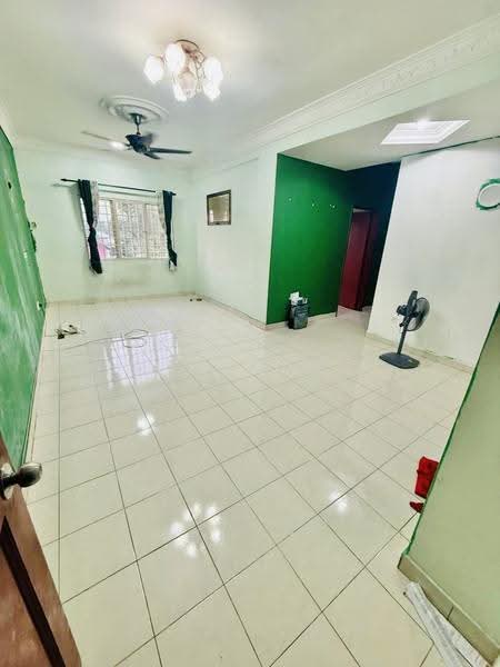 Apartment for Rent at Pangsapuri Seri Galaksi - Erin Yusof - Living Room - PropertyGuru.com.my