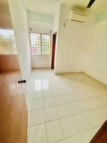 Apartment for Rent at Pangsapuri Seri Galaksi - Erin Yusof - Interior - PropertyGuru.com.my