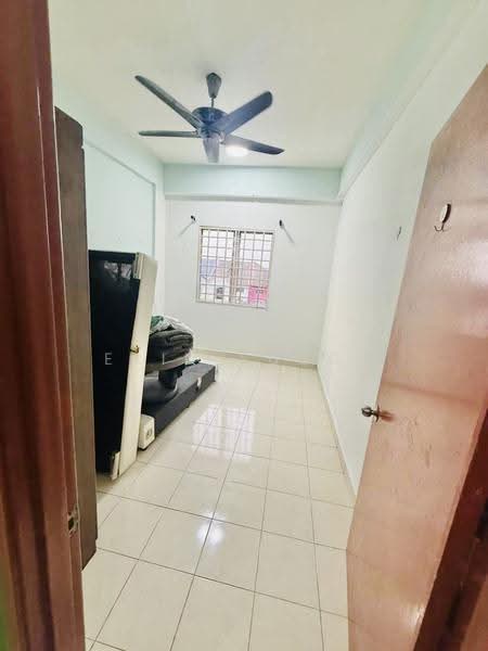 Apartment for Rent at Pangsapuri Seri Galaksi - Erin Yusof - Interior - PropertyGuru.com.my