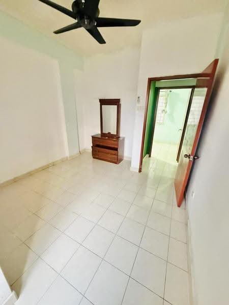 Apartment for Rent at Pangsapuri Seri Galaksi - Erin Yusof - PropertyGuru.com.my