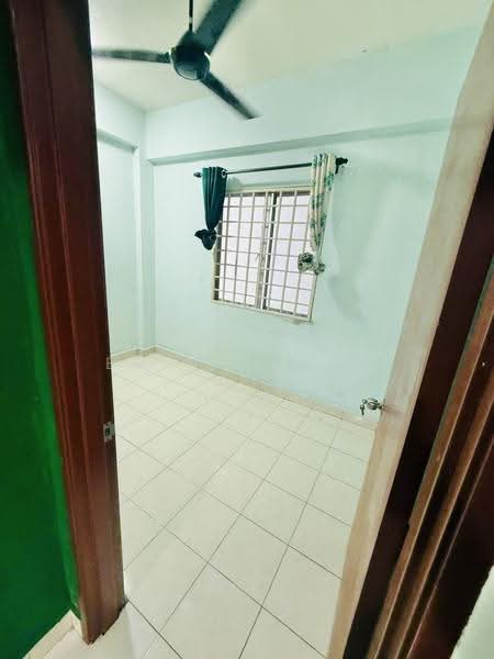 Apartment for Rent at Pangsapuri Seri Galaksi - Erin Yusof - PropertyGuru.com.my