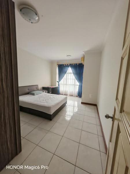 Condominium for Rent at The Straits View Condominium - Sara Hue - PropertyGuru.com.my