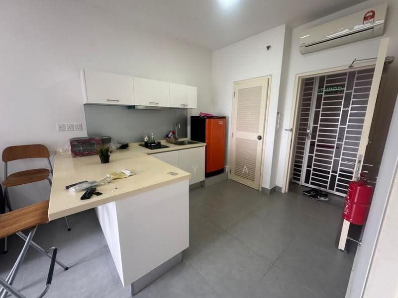 Service Residence for Rent at Kanvas SOHO - Hendy Tan - Kitchen - PropertyGuru.com.my