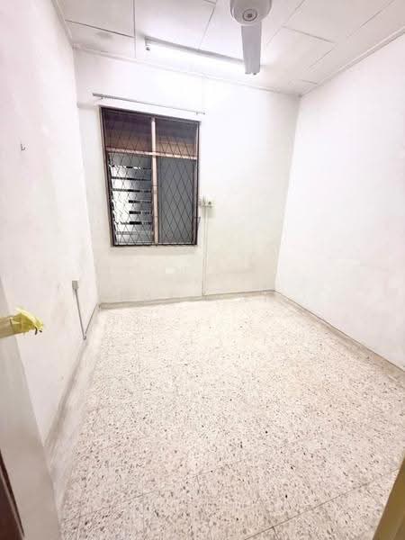 Rumah Teres 1-Tingkat untuk Disewa di Taman Molek (Johor Bahru) - Pan Pan - Interior - PropertyGuru.com.my