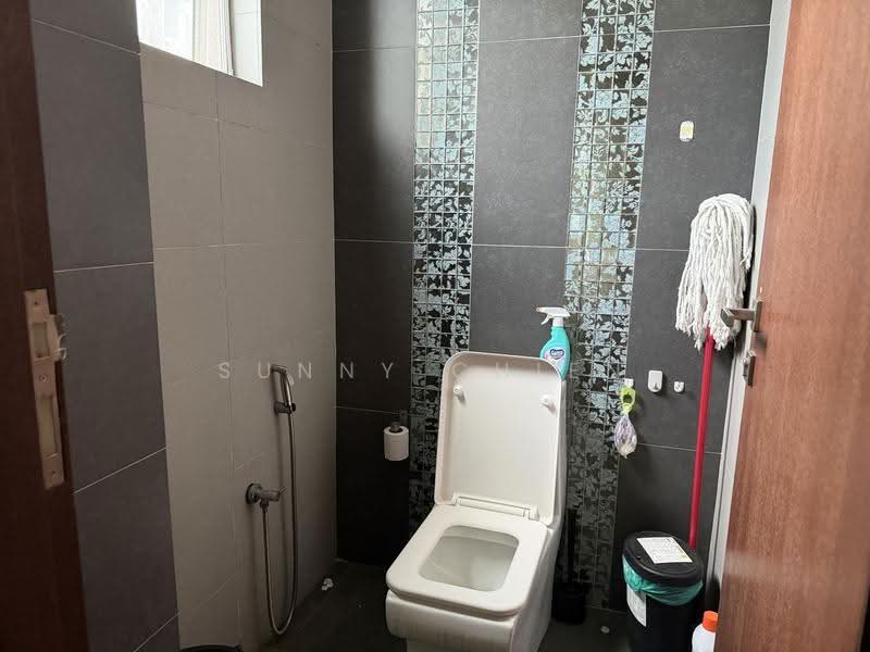 Semi-Detached House for Sale in Beverly Heights (Ampang) - Sunny Chien - Bathroom - PropertyGuru.com.my