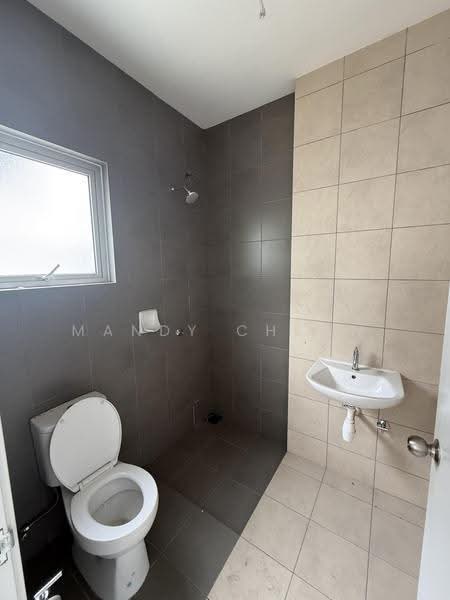 Rumah Teres 2-Tingkat untuk Disewa di Rawang (Selangor) - Mandy Cheow - Bathroom - PropertyGuru.com.my