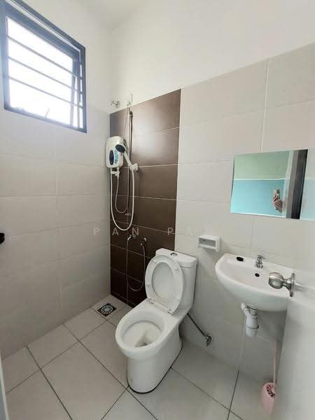 Rumah Teres 2-Tingkat untuk Disewa di Taman Dato Onn (Johor Bahru) - Pan Pan - PropertyGuru.com.my
