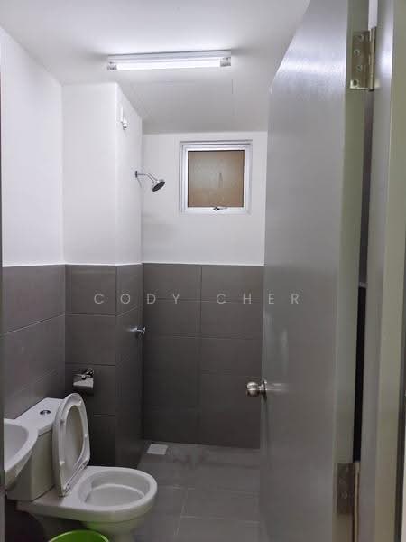 Kediaman Servis untuk Disewa di Prestige Residence - Cody Cher - Bathroom - PropertyGuru.com.my
