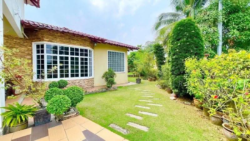 Bungalow House for Sale in Seksyen 8 (Kota Damansara) - Zulhilmi Zakaria - Exterior - PropertyGuru.com.my