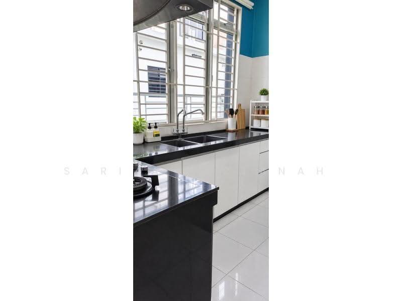 2-storey Terraced House for Sale in Taman Dato' Hormat (Telok Panglima Garang) - Sariza Hartanah - Kitchen - PropertyGuru.com.my