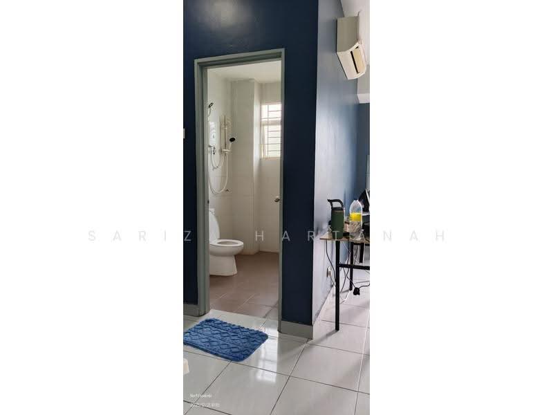 2-storey Terraced House for Sale in Taman Dato' Hormat (Telok Panglima Garang) - Sariza Hartanah - Bathroom - PropertyGuru.com.my