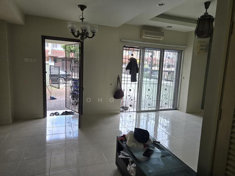 Rumah Teres 2-Tingkat untuk Dijual di Shah Alam (Selangor) - Mohgan . - Living Room - PropertyGuru.com.my
