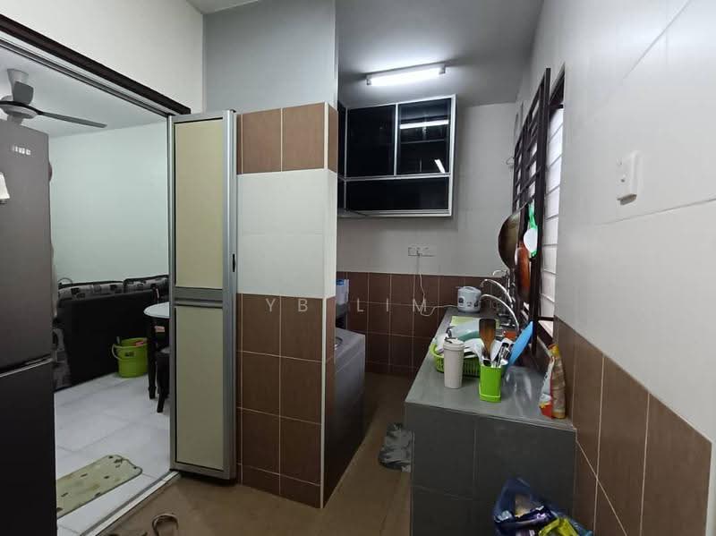 1-storey Terraced House for Sale in Taman Permatang Pasir Perdana (Alai) - YB Lim - Kitchen - PropertyGuru.com.my
