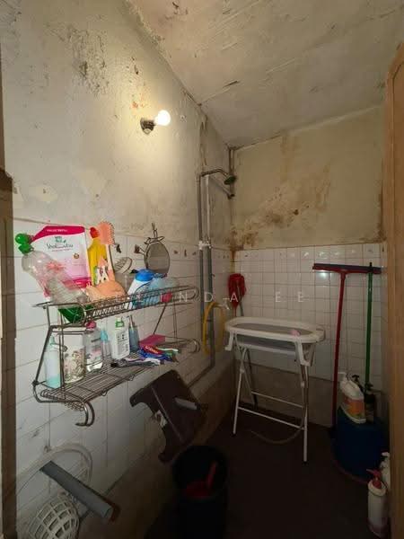 Rumah Teres 1-Tingkat untuk Dijual di Taman Sri Skudai (Skudai) - Melinda Ee - Bathroom - PropertyGuru.com.my