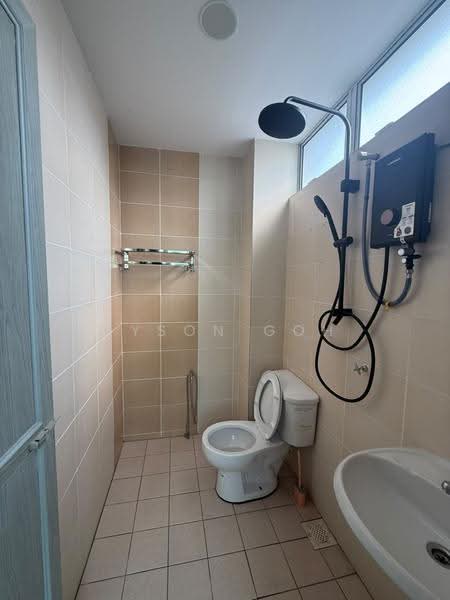 Rumah Teres untuk Disewa di Taman Bukit Kecil (Bukit Mertajam) - Gyson Goh - Bathroom - PropertyGuru.com.my