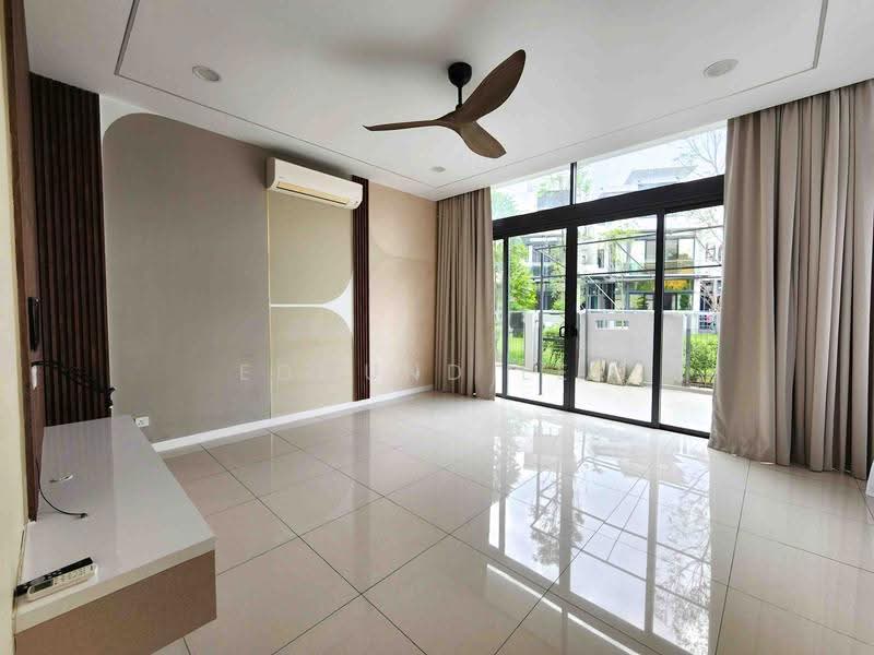 Rumah Teres 3-Tingkat untuk Dijual di Lake Fields (Sungai Besi) - Edmund Lee - Living Room - PropertyGuru.com.my