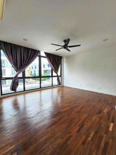 Rumah Teres 3-Tingkat untuk Dijual di Lake Fields (Sungai Besi) - Edmund Lee - PropertyGuru.com.my