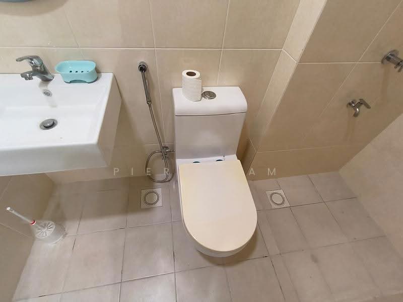 Kondominium untuk Disewa di The Sky Residence - Pierre Lam - Bathroom - PropertyGuru.com.my