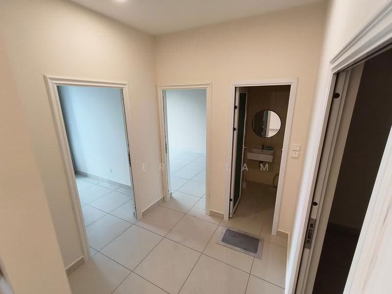 Kondominium untuk Disewa di The Sky Residence - Pierre Lam - Entrance - PropertyGuru.com.my