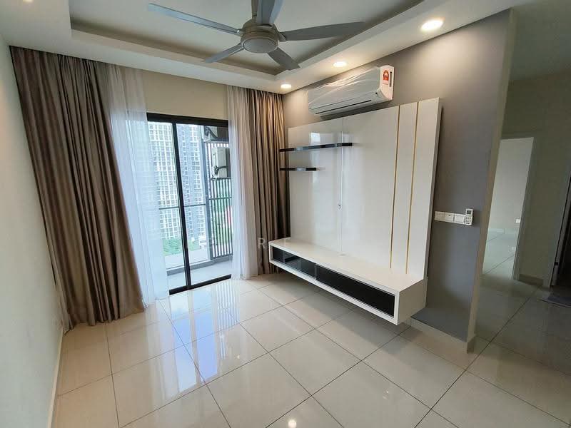 Kondominium untuk Disewa di The Sky Residence - Pierre Lam - Living Room - PropertyGuru.com.my