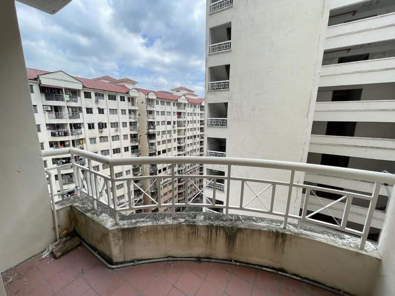 Pangsapuri untuk Dijual di Prima Saujana - MY Loh - Exterior - PropertyGuru.com.my