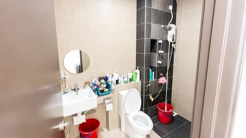 Service Residence for Rent at 8Scape Residence @ Sutera - Ray Lee - Bathroom - PropertyGuru.com.my